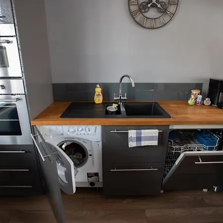 2 Chambres, Exposition Sud, Balcon, Wifi, Netflix La Seyne-sur-Mer